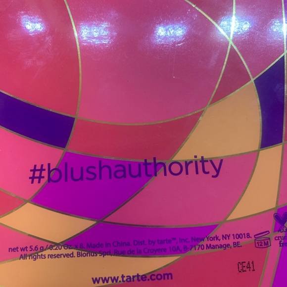 BNWT Tarte Big Blush Book 2 - Picture 4 of 4